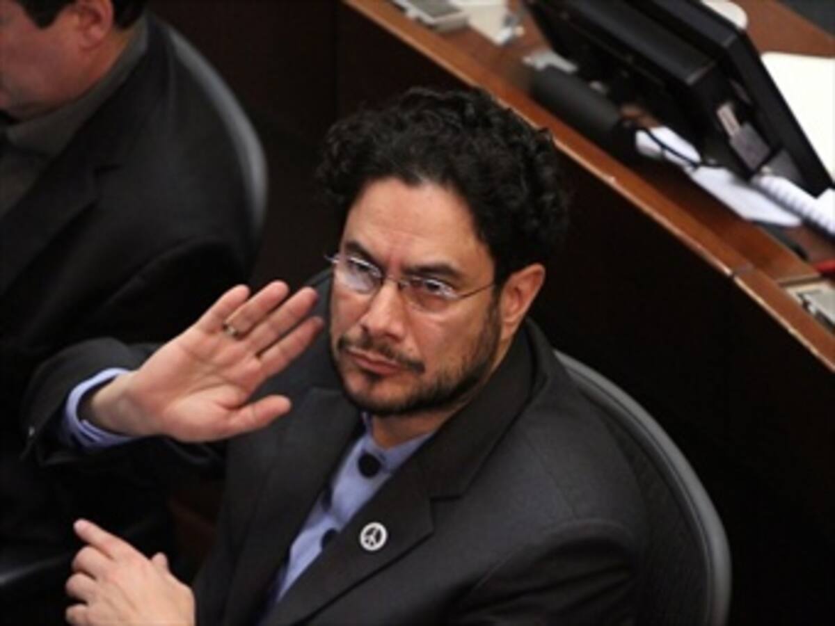 Piedad Córdoba sí es una víctima: Iván Cepeda