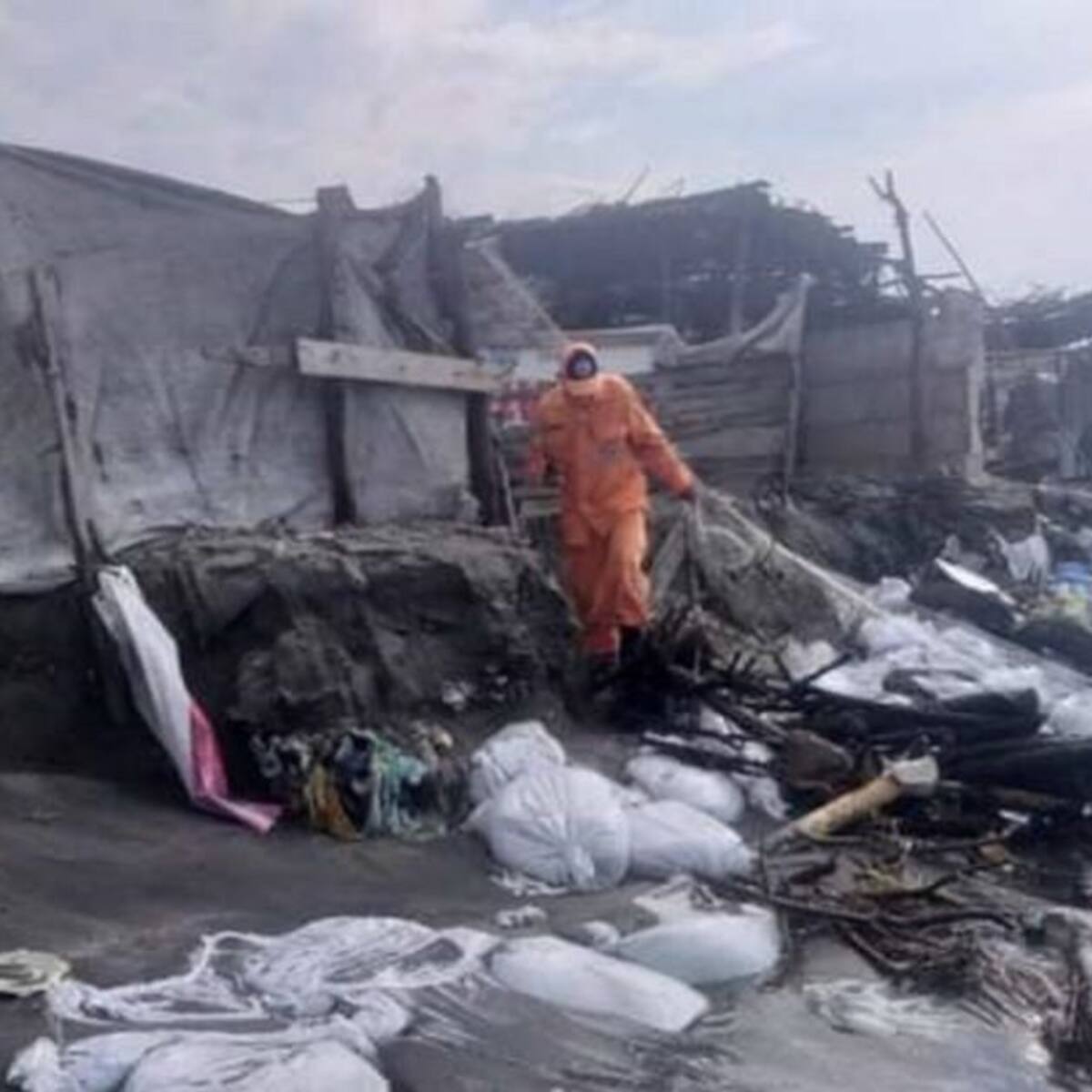 Fuerte oleaje destruye viviendas del municipio de Puebloviejo, Magdalena