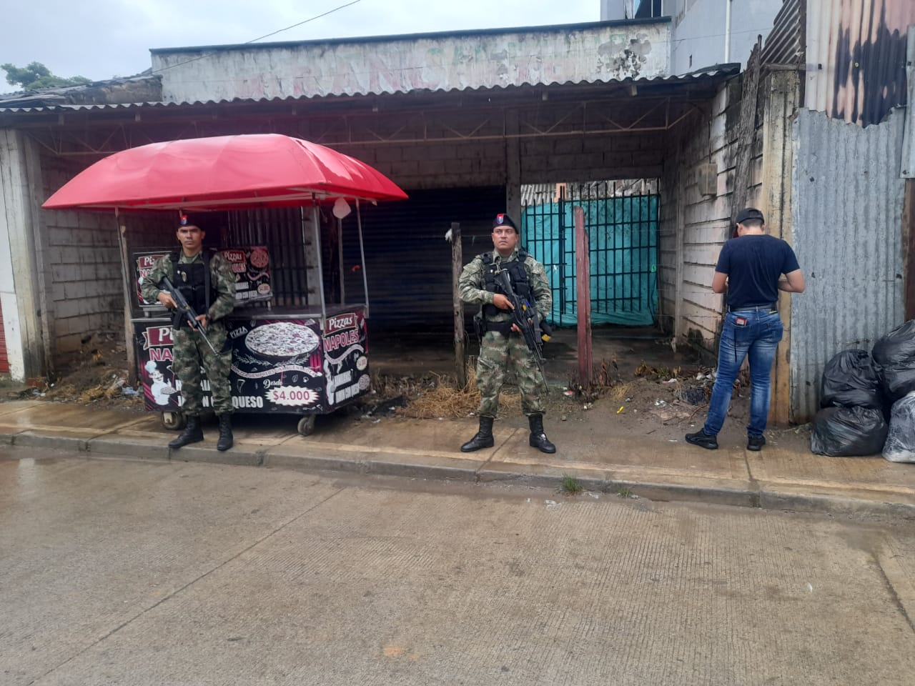 Tropas de la Brigada 11 del Ejército y la Fiscalía allanaron predios de alás Macaco en Puerto Libertador.