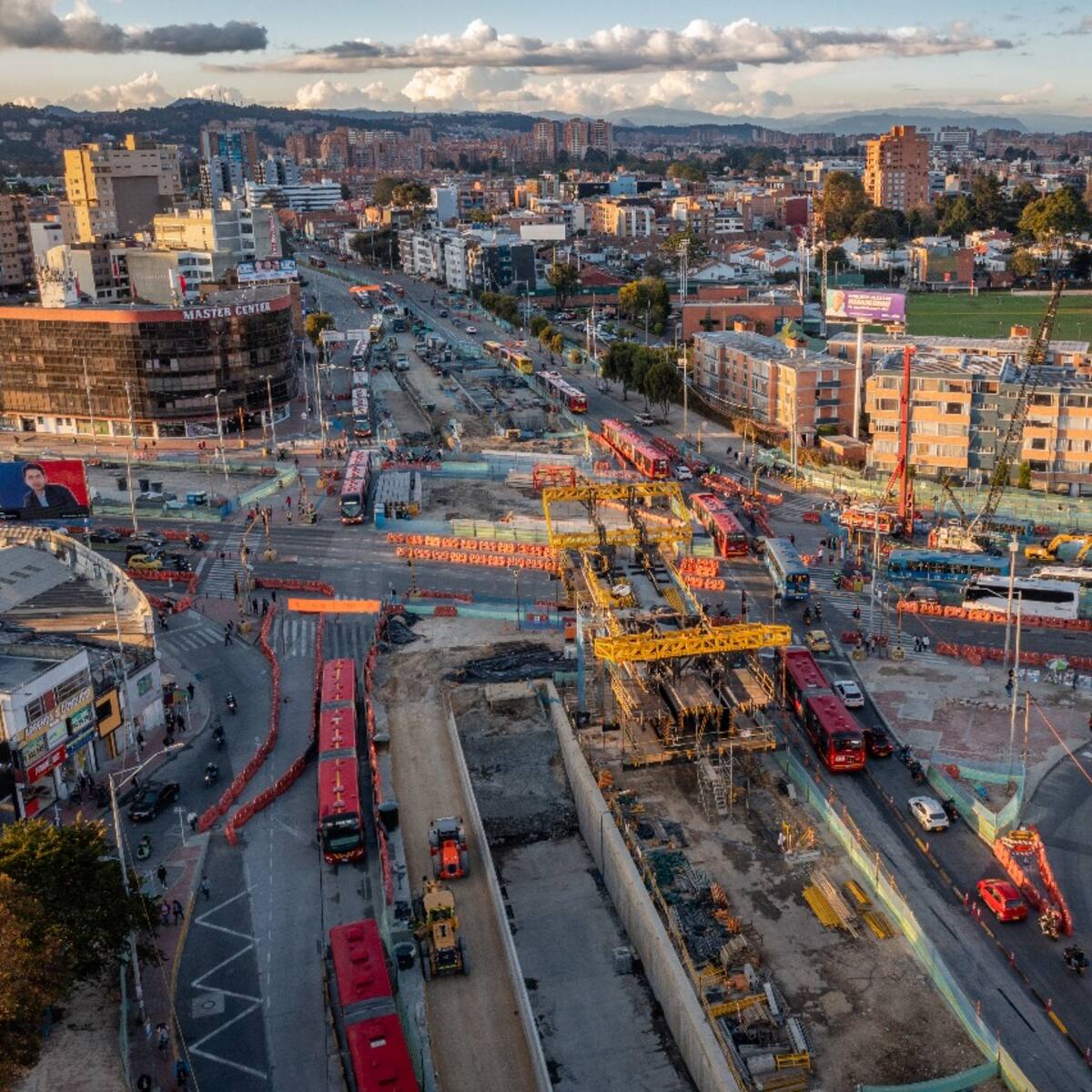 En 40% avanza la construcción de deprimido y puente elevado en la Av. Suba con calle 100