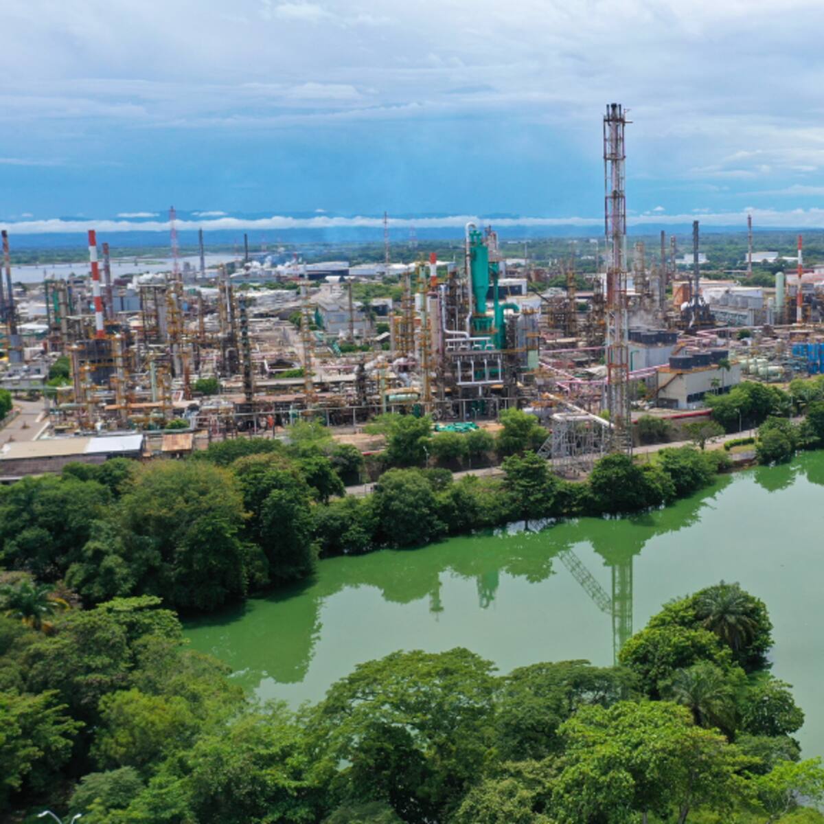 ¿Qué es una refinería? Las más grandes de Colombia están en Barrancabermeja y Cartagena