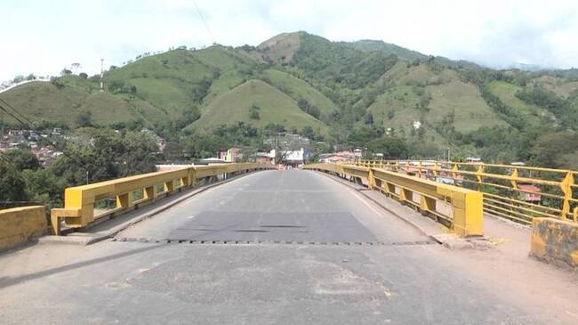 Puente de Irra entre Manizales y Medellín