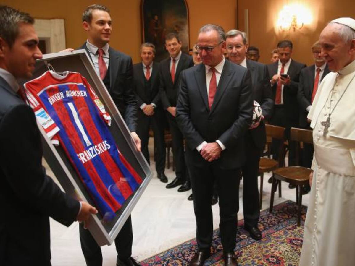 ¿Qué camiseta de fútbol colombiano le regalaría al papa Francisco?