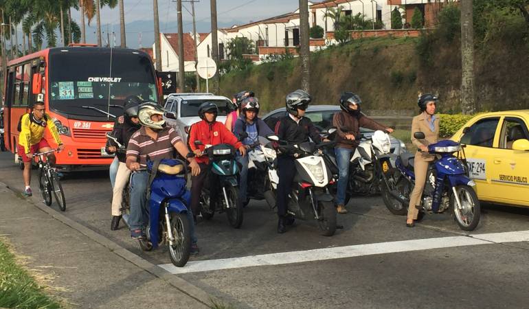 Cada día hay más motos en las calles de Pereira.