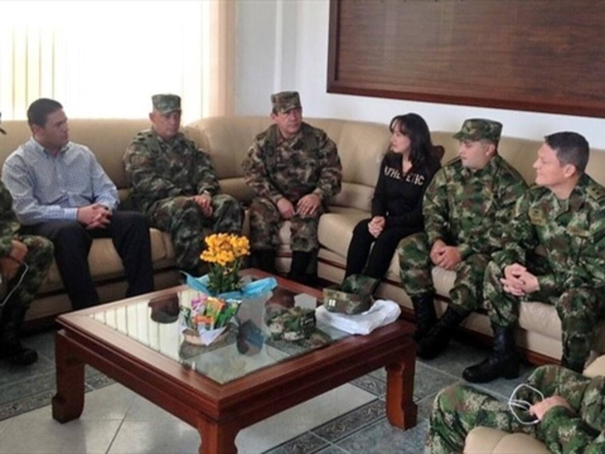 Santos pide al general Alzate que le dé una explicación al país