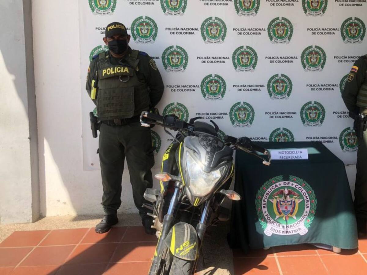 En Magangué- Bolívar policías recuperaron una moto robada