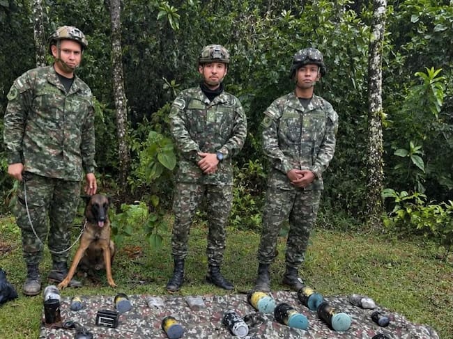 El Ejército ubicó y destruyó un depósito de explosivos de las disidencias en Cajibío, Cauca. Ejército Nacional.