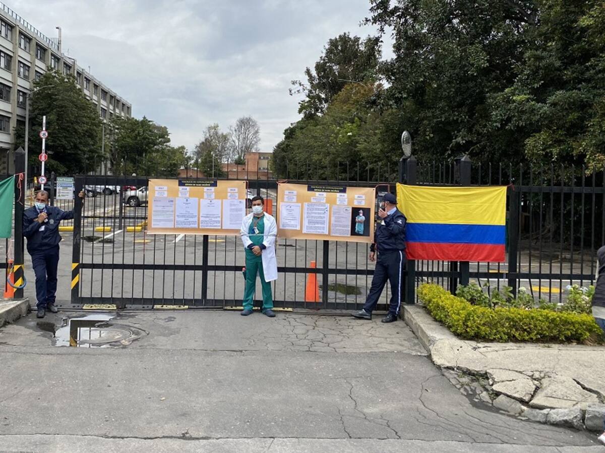 Barranquillero en huelga de hambre para que MinEducación convalide título