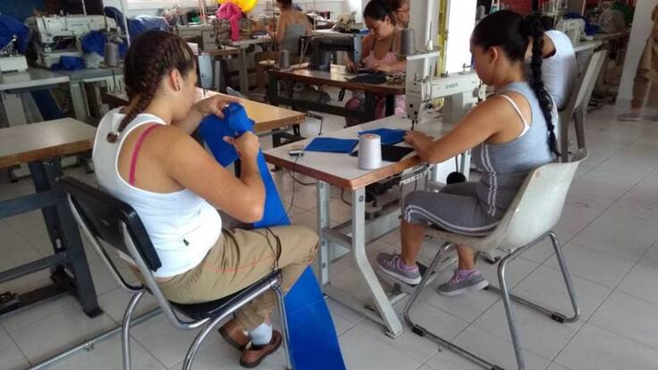 2.500 tapabocas han fabricado internas de la cárcel de mujeres de Armenia