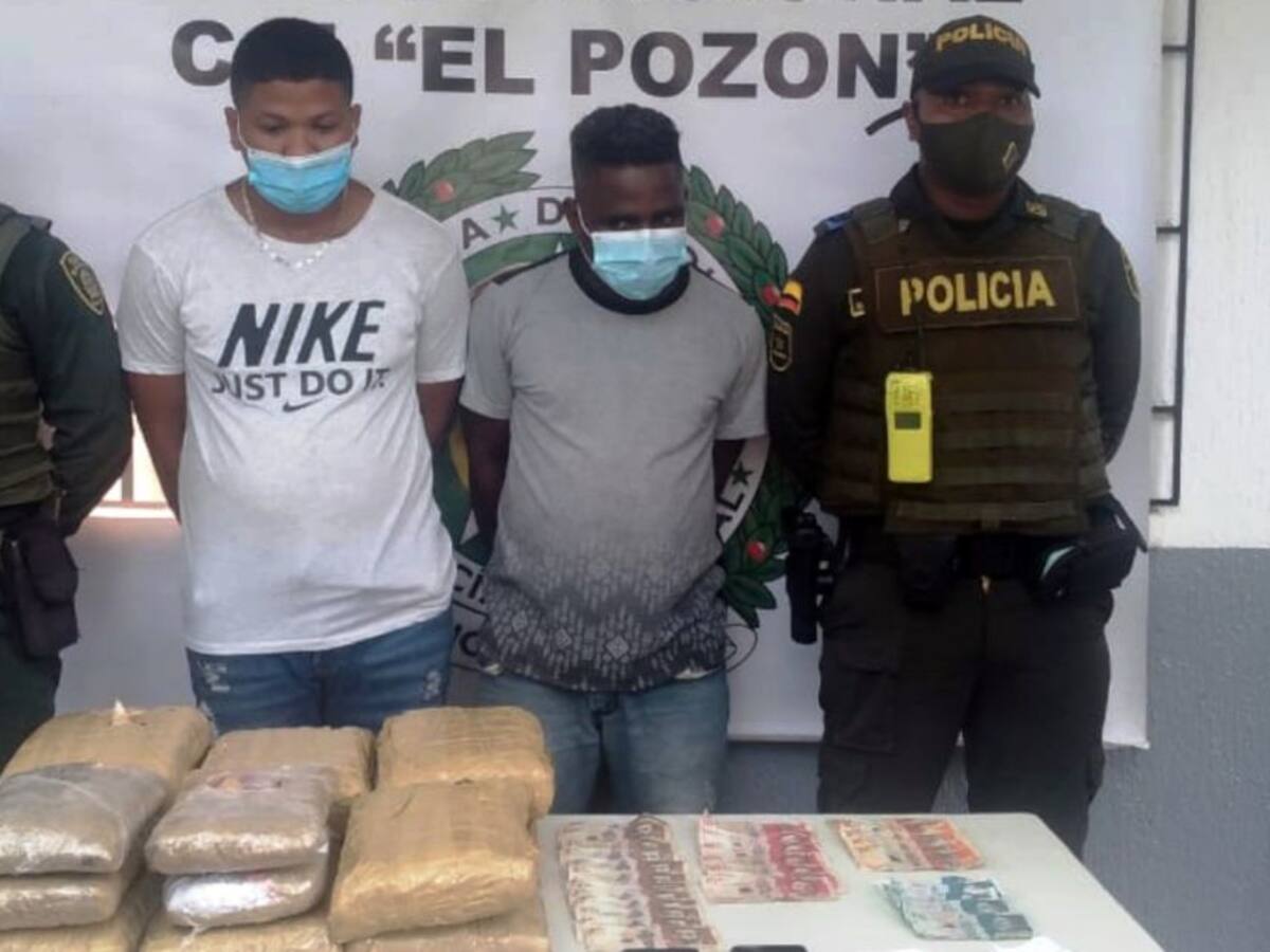 Dos capturados y 14 kilos de marihuana incautados en un taxi en Cartagena