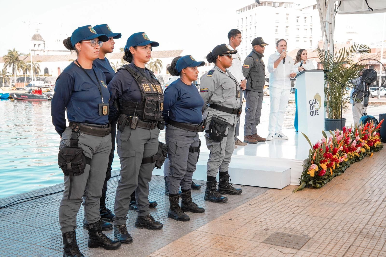 Tres embarcaciones especializadas, monitoreo con drones y tecnología de reporte ciudadano fortalecerán la protección de la Bahía de Cartagena, la Ciénaga de la Virgen y otros ecosistemas estratégicos. 24/7