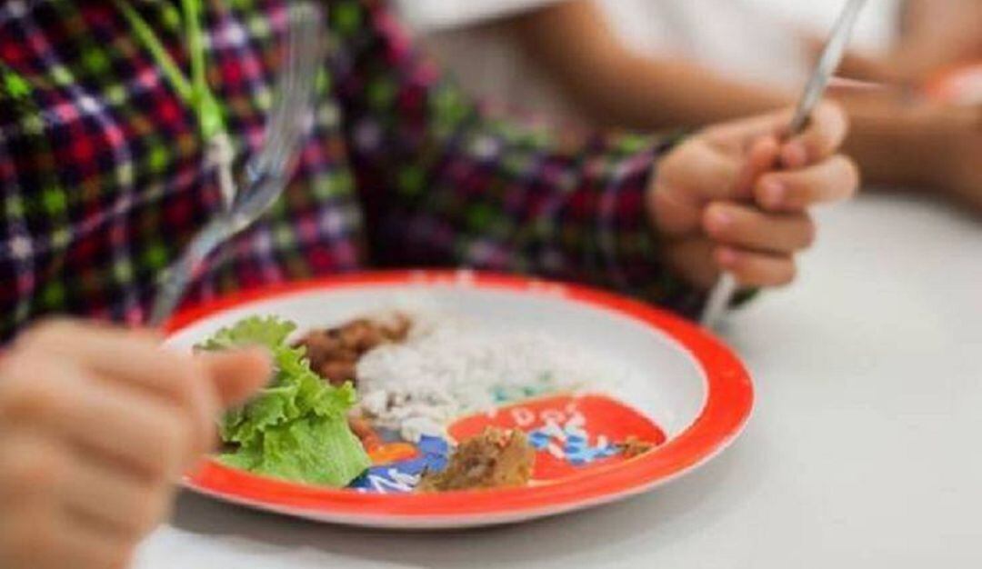 Foto de referencia de Alimentación Escolar. Crédito: Getty Images (Thot).