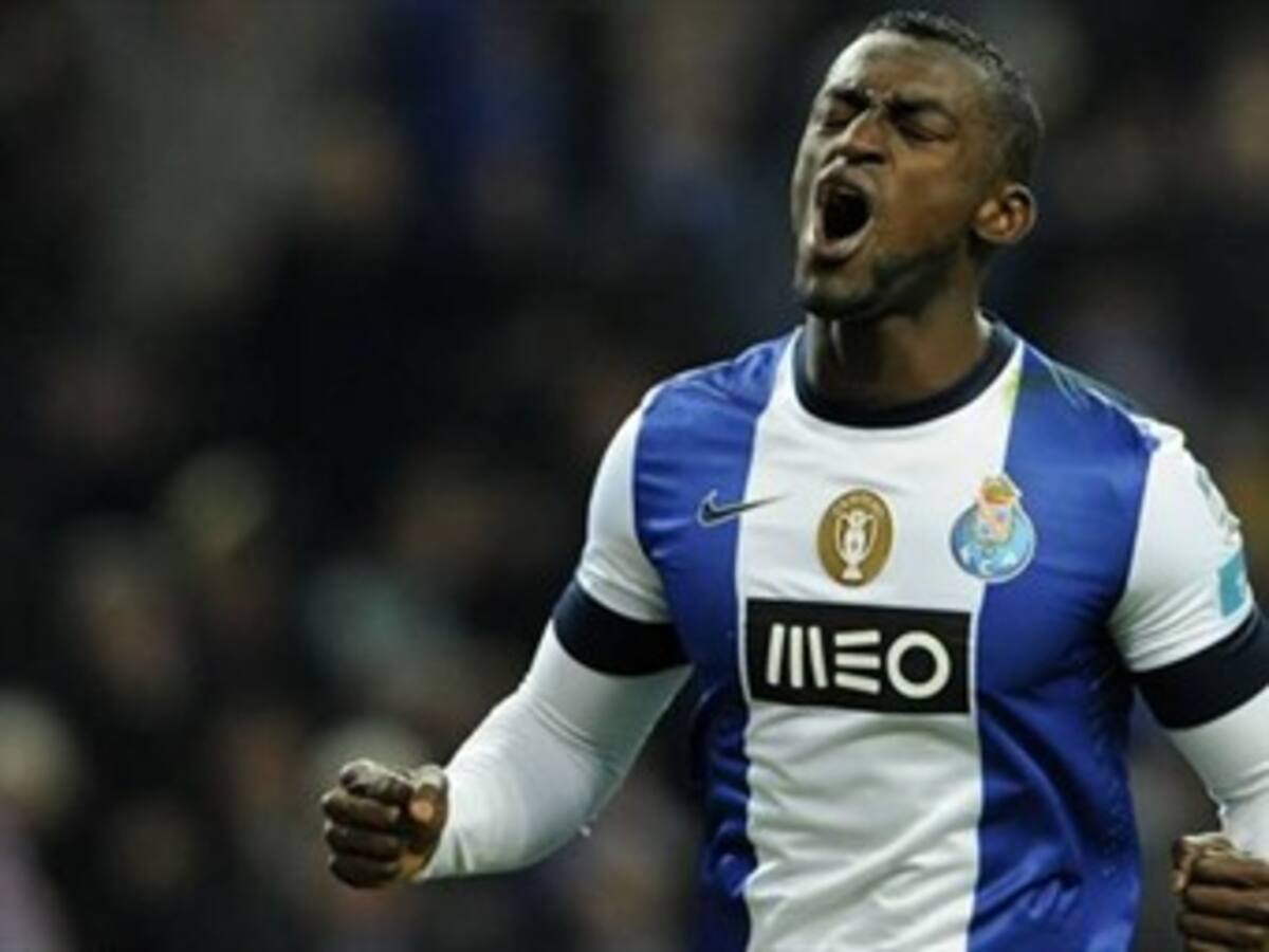 El penalti cobrado por Jackson Martínez, al estilo Panenka, acapara atenciones en Portugal