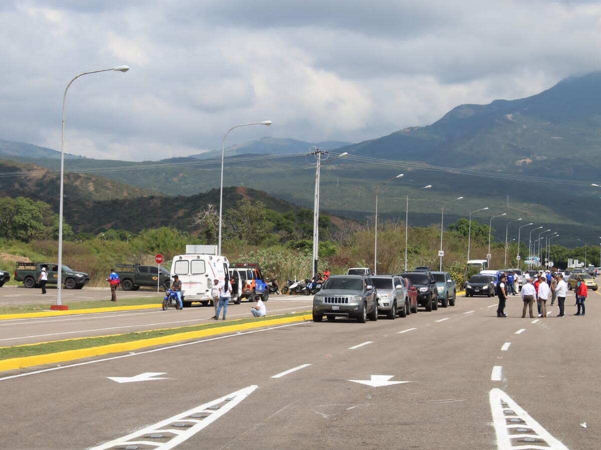 MinCIT: “En la frontera de Colombia y Venezuela todos los puentes quedaron abiertos”