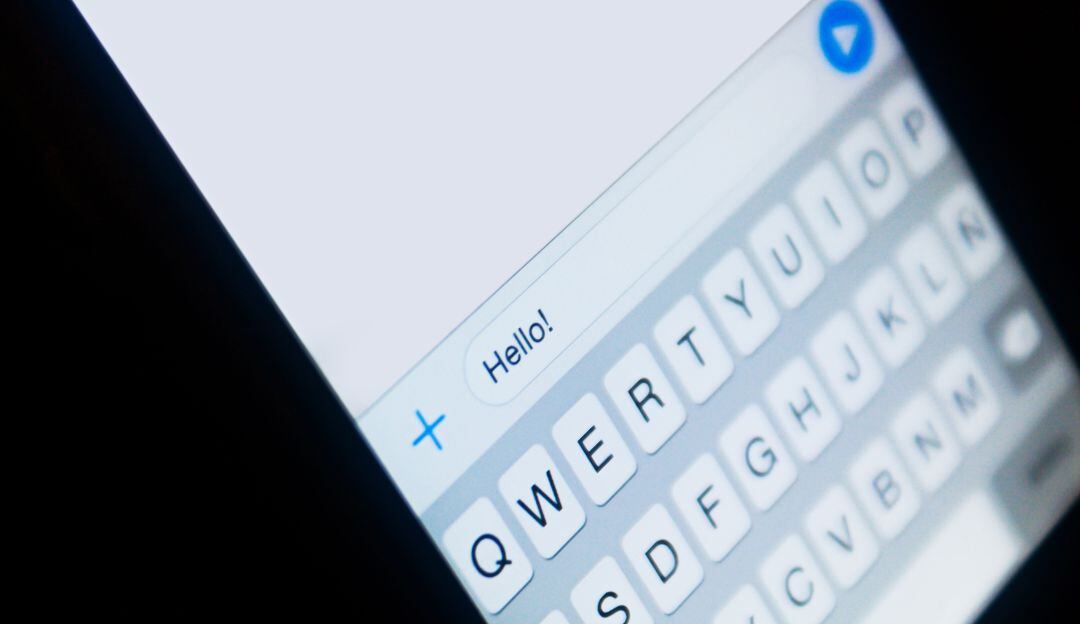 Página con la que puede inventarse chats falsos de WhatsApp