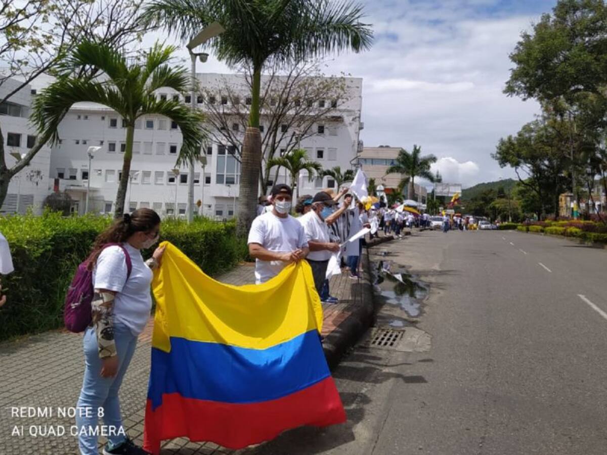 Cerca de 5 mil personas salieron a pedir no más bloqueos en Ibagué