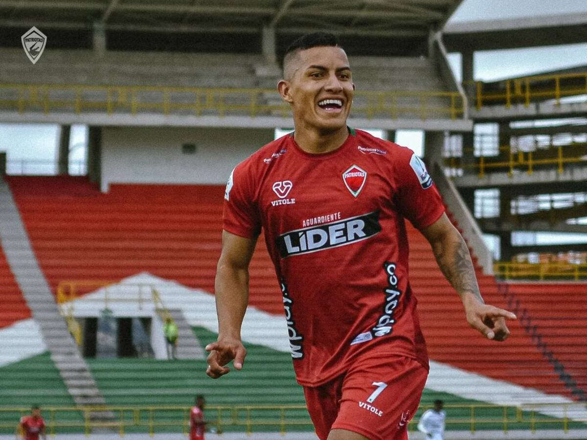 Cristian Barrios recortó la diferencia en el descenso entre Patriotas y el Unión