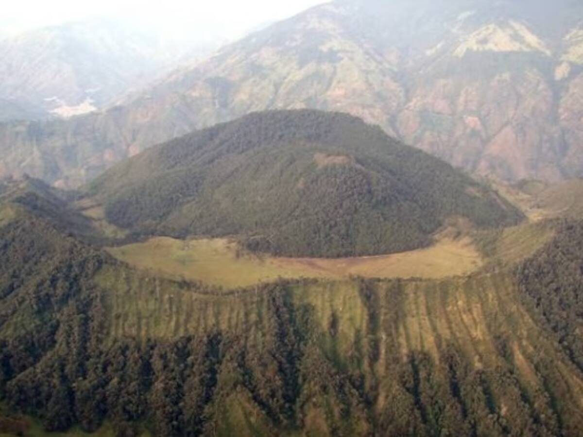 En Armenia llaman la atención sobre volcán Cerro Machín para revisar plan de contingencia