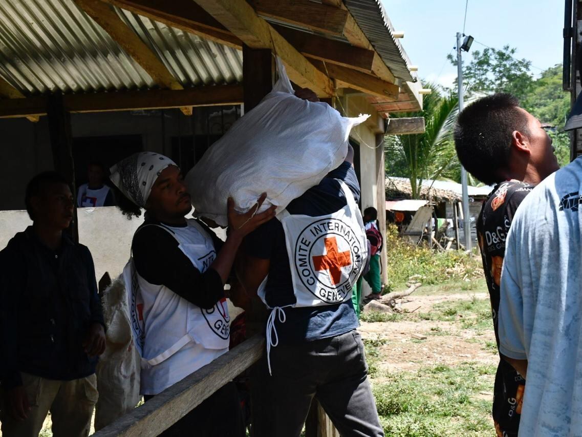 Entrega ayudas humanitarias a comunidad indígena- foto CICR