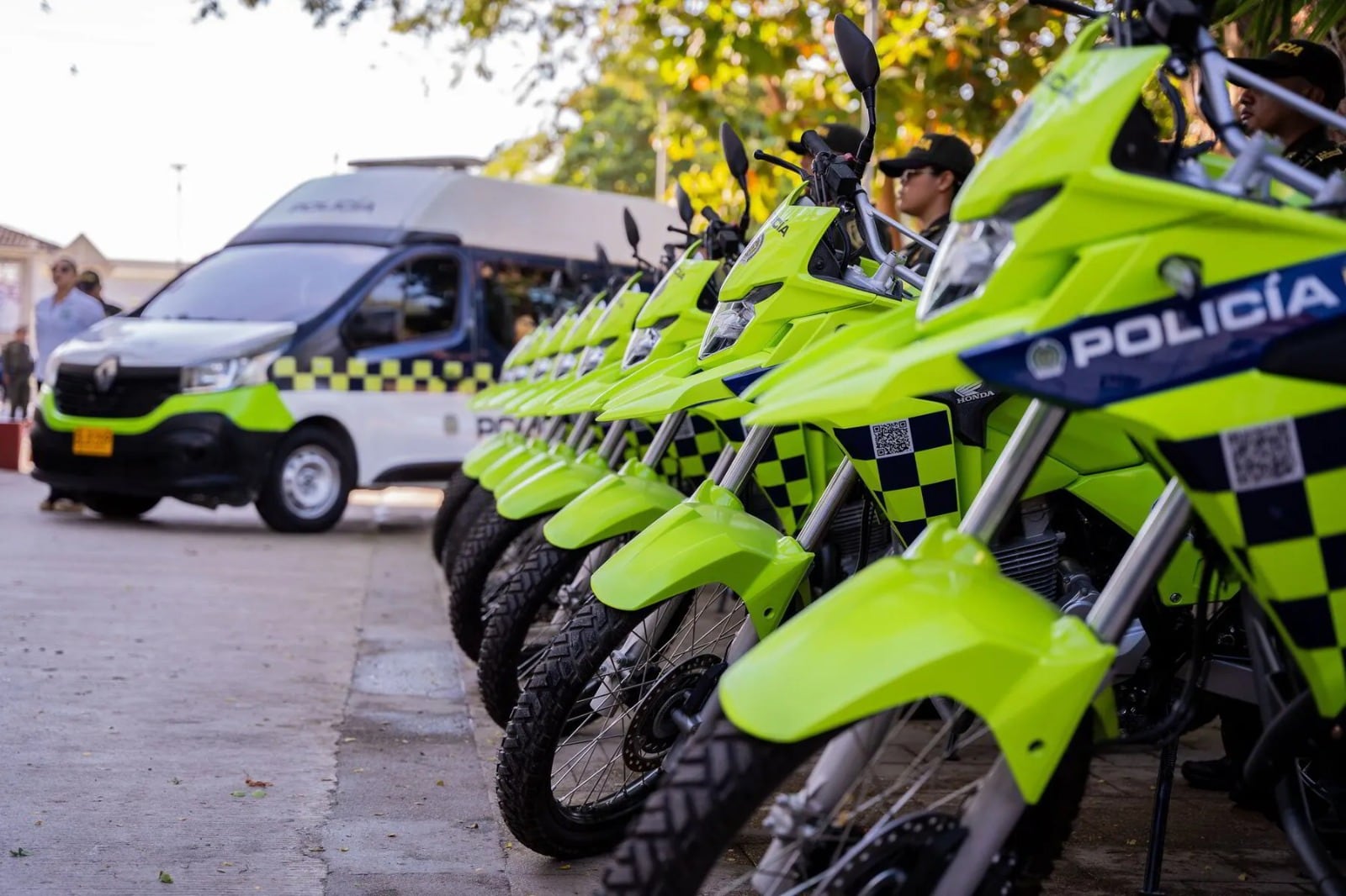 Dos procesos de adquisición ya fueron adjudicados, mientras avanza la contratación de las motocicletas que serán entregadas este año.