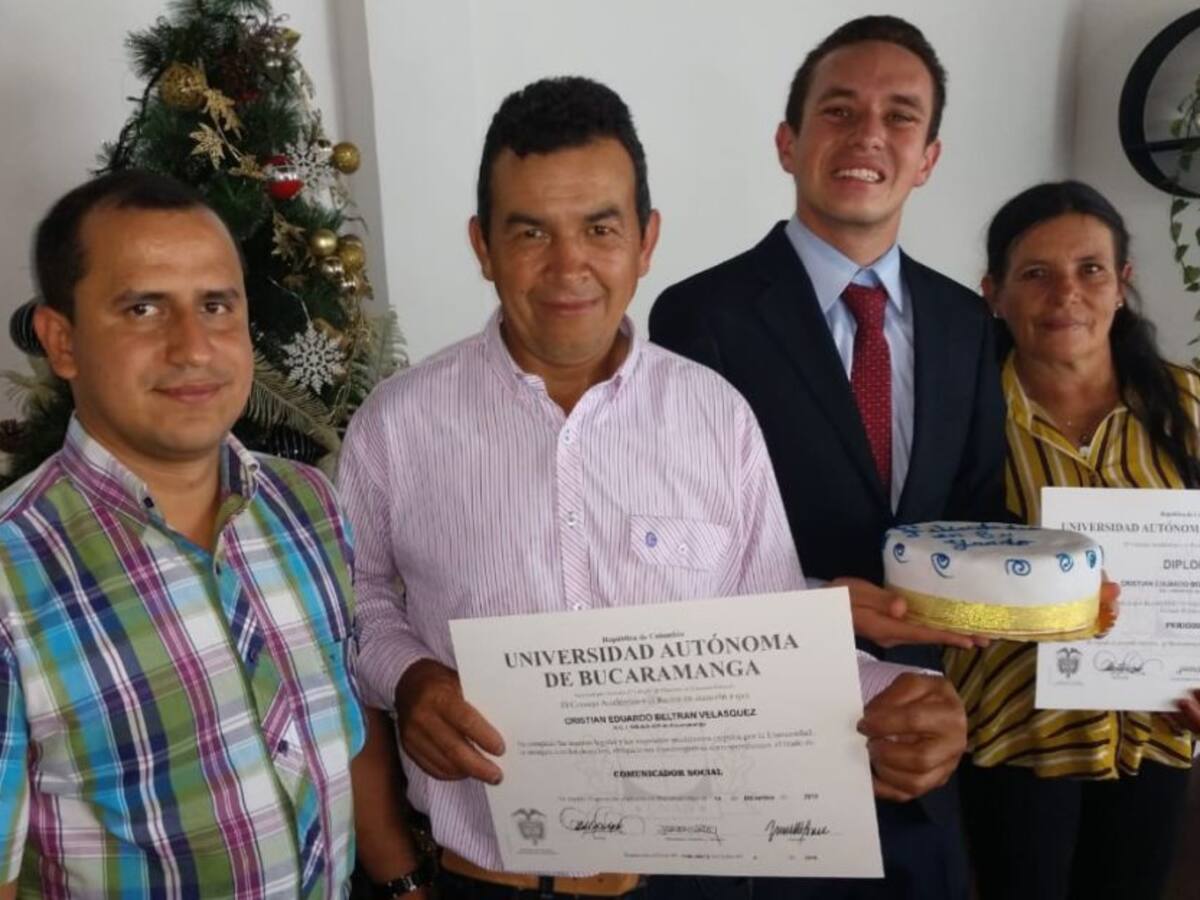 Se graduaron los primeros "Ser pilo paga" entre ellos Cristian