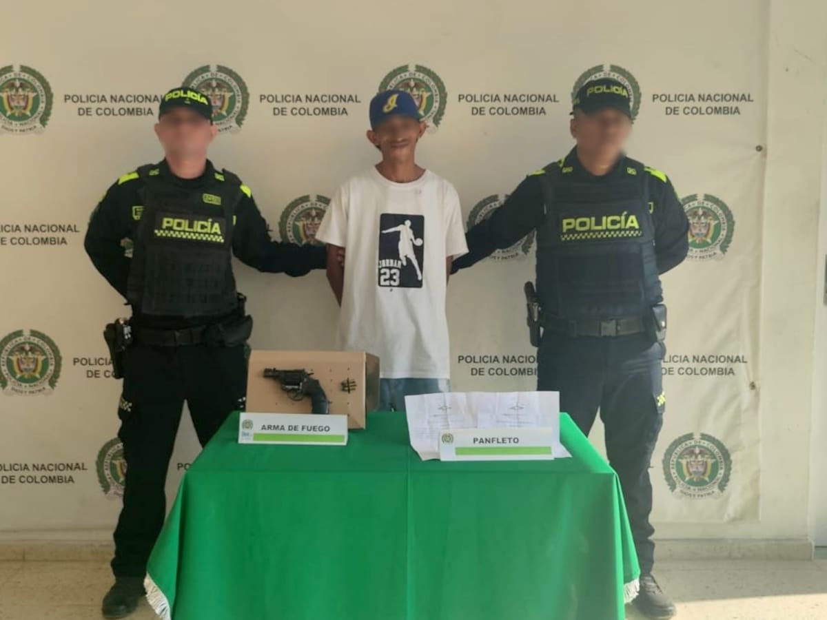 En el barrio Nuevo Bosque cae ‘El Cejas’ con un revólver, varios cartuchos y panfletos