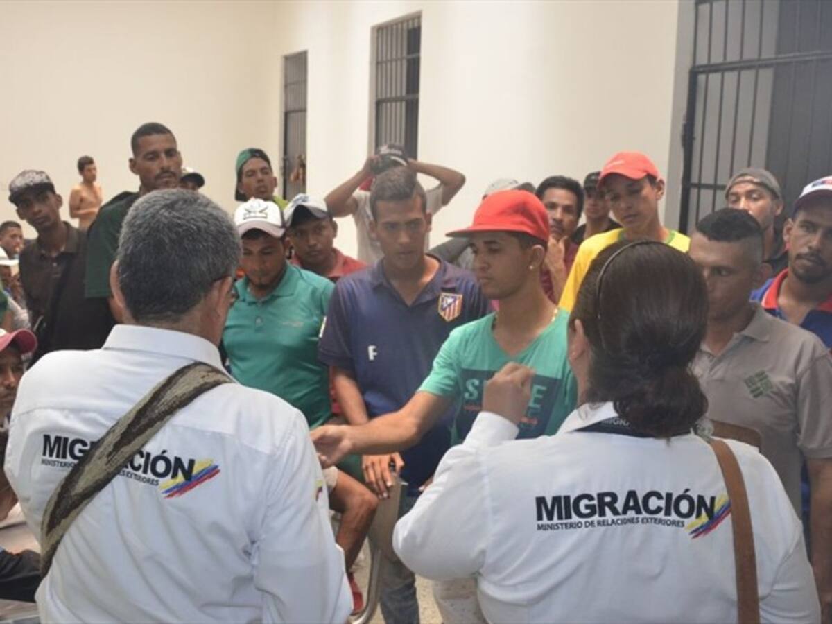 Alcaldía de Santa Marta acompaña retorno asistido voluntario de 40 venezolanos