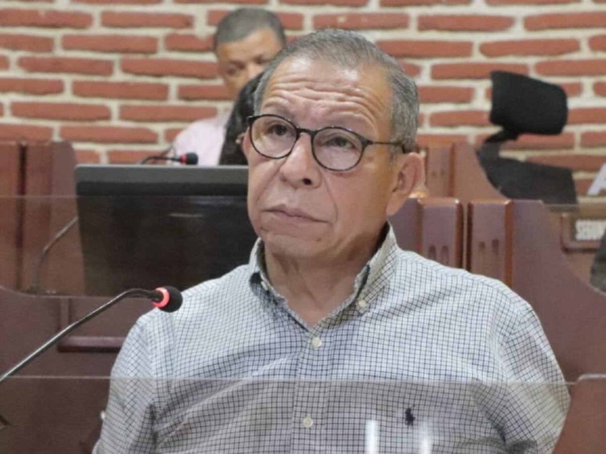 Permiso de trabajo a concejal César Pión debe ser revocado: Fiscalía
