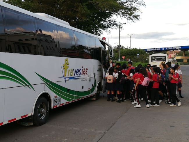 Transporte escolar entre Colombia y Venezuela