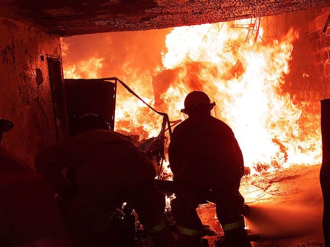 Incendio causó daños materiales en un centro comercial de Pereira