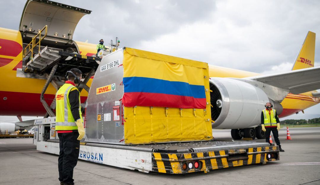 Inicia la vacunación contra el Covid-19 en Colombia