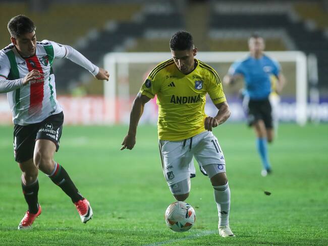 Daniel Cataño disputó su último partido con Millonarios este semestre frente a Palestino en Chile. EFE/ Hernán Contreras