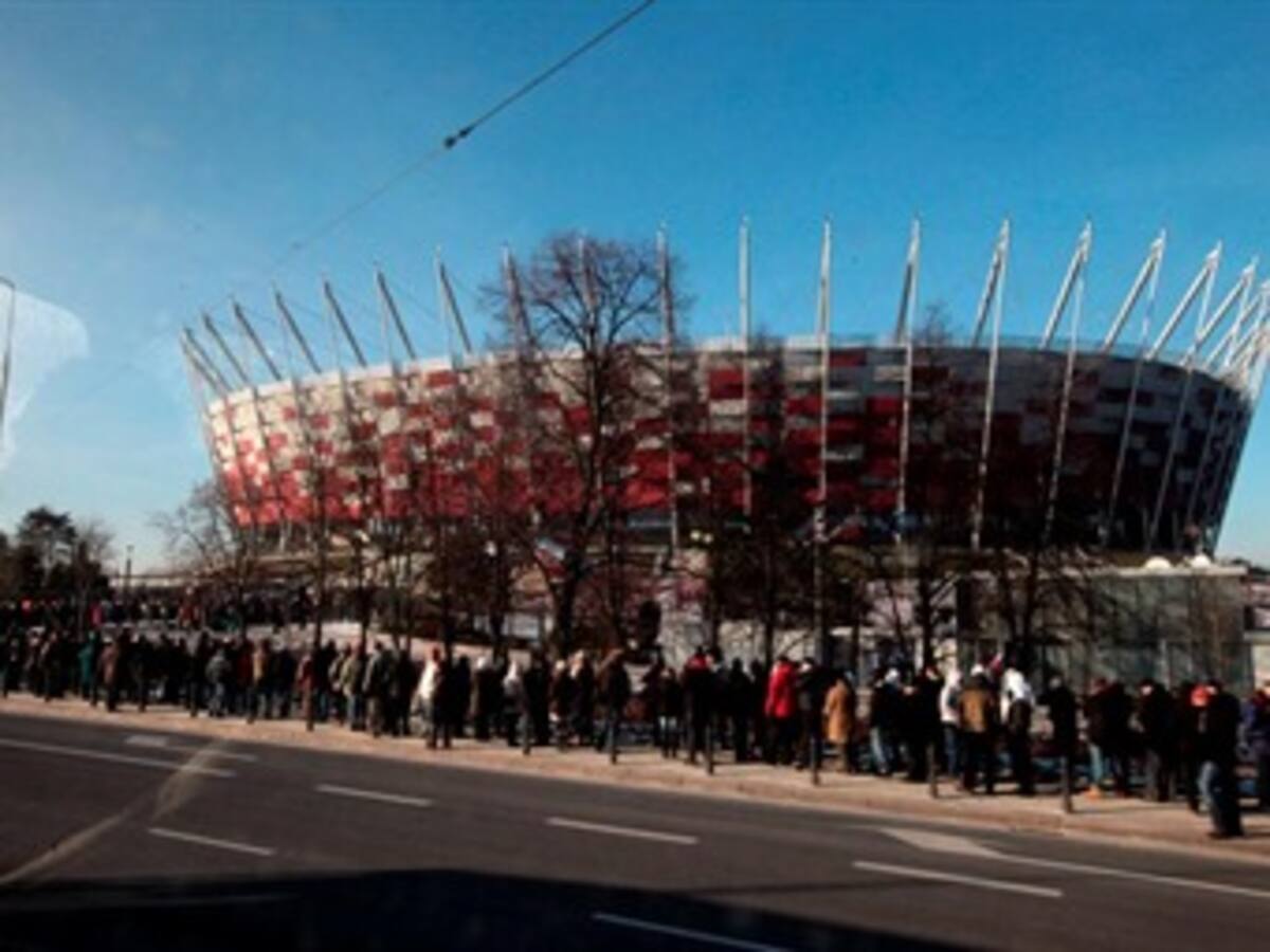 Varsovia inauguró el Estadio Nacional donde arrancará la próxima Eurocopa