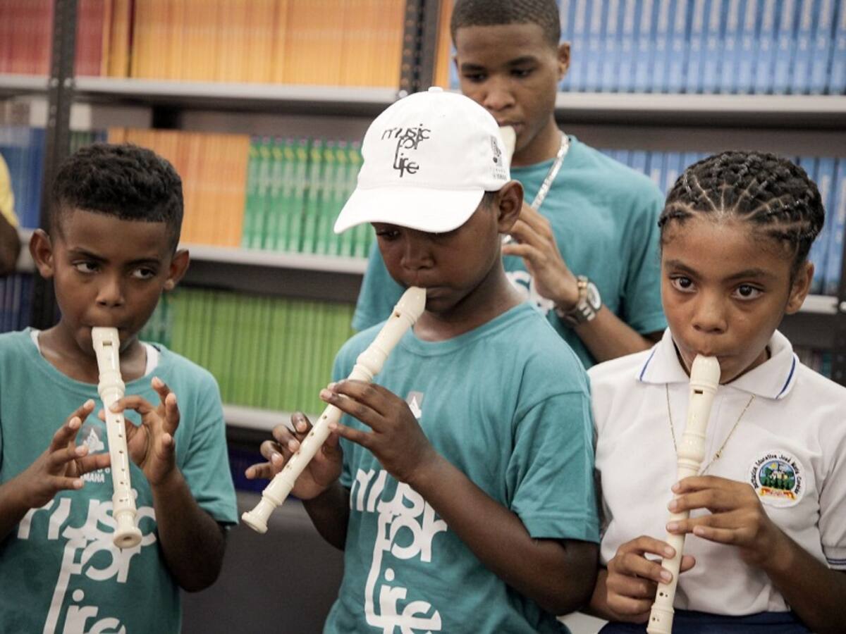 Sistema de Formación Artística y Cultural llega a 11 colegios oficiales de Cartagena