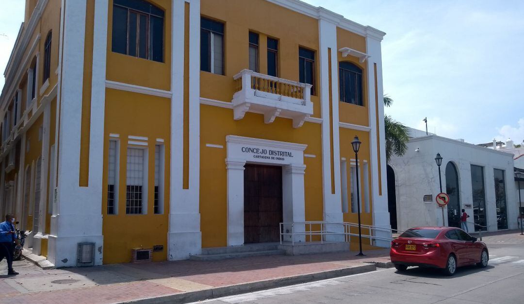 El participante deberá inscribirse personalmente en la Secretaría General del Concejo de Cartagena