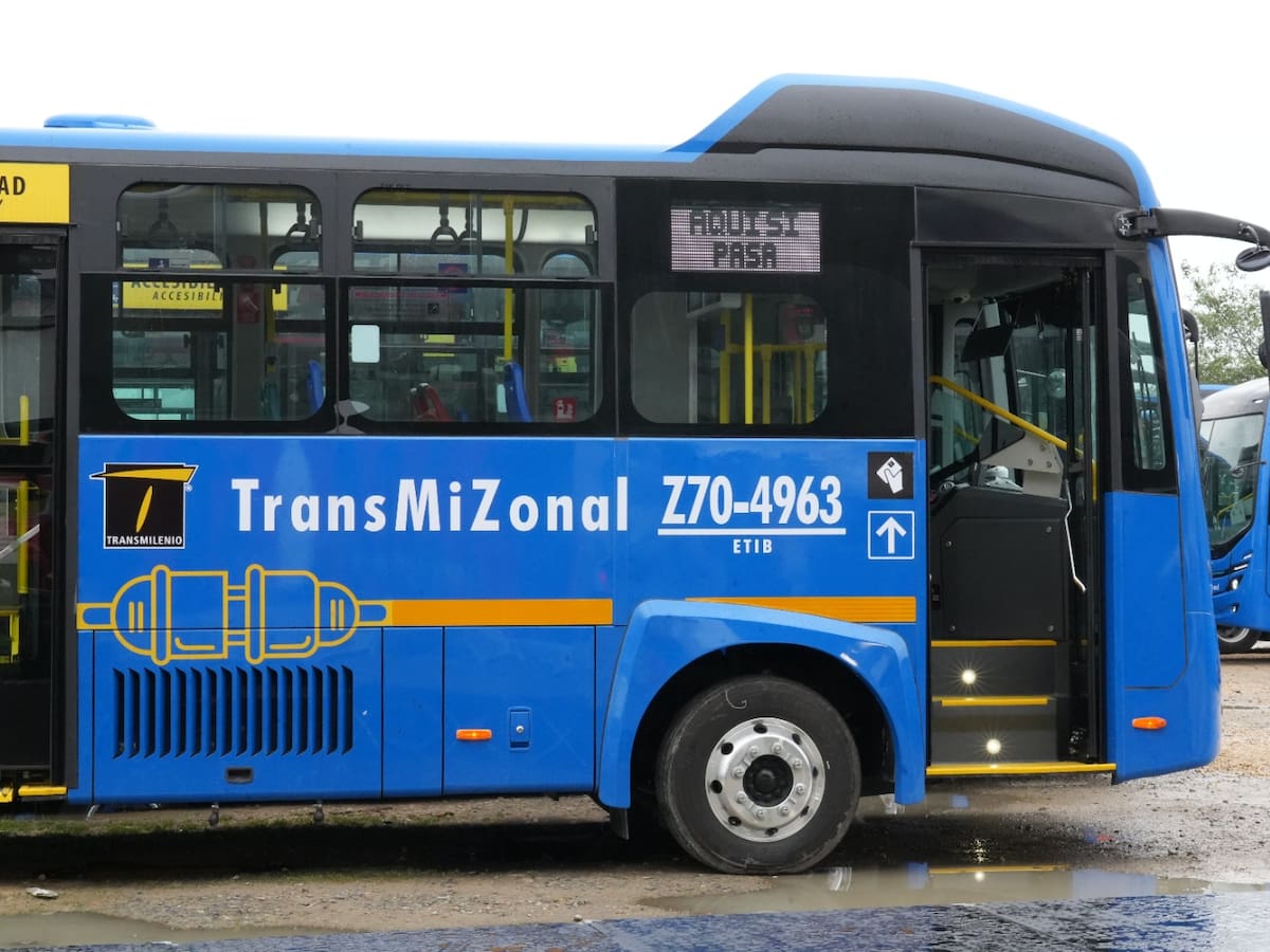 ¿La carga rápida de baterías podría cambiar la operación de los buses eléctricos en Bogotá?