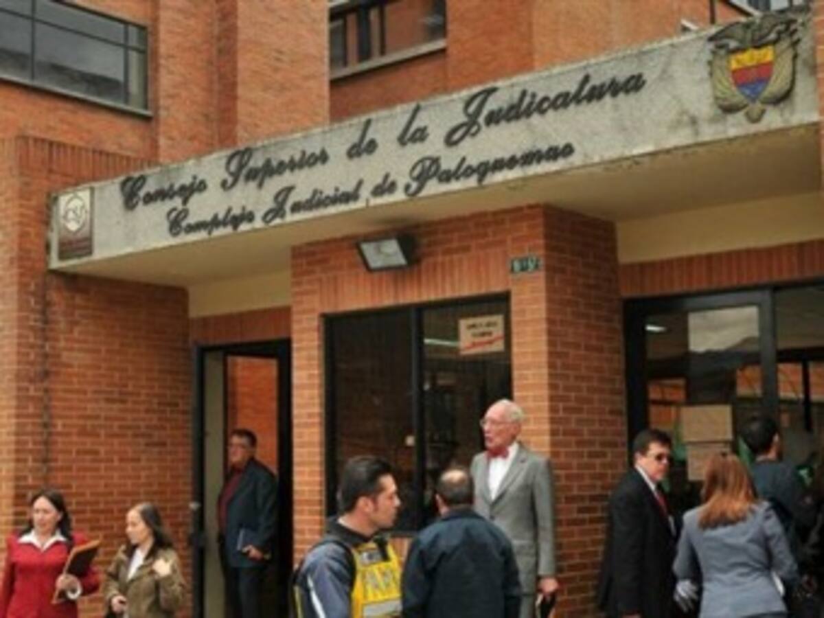 Imputan cargos a 13 magistrados por ‘carrusel de pensiones’