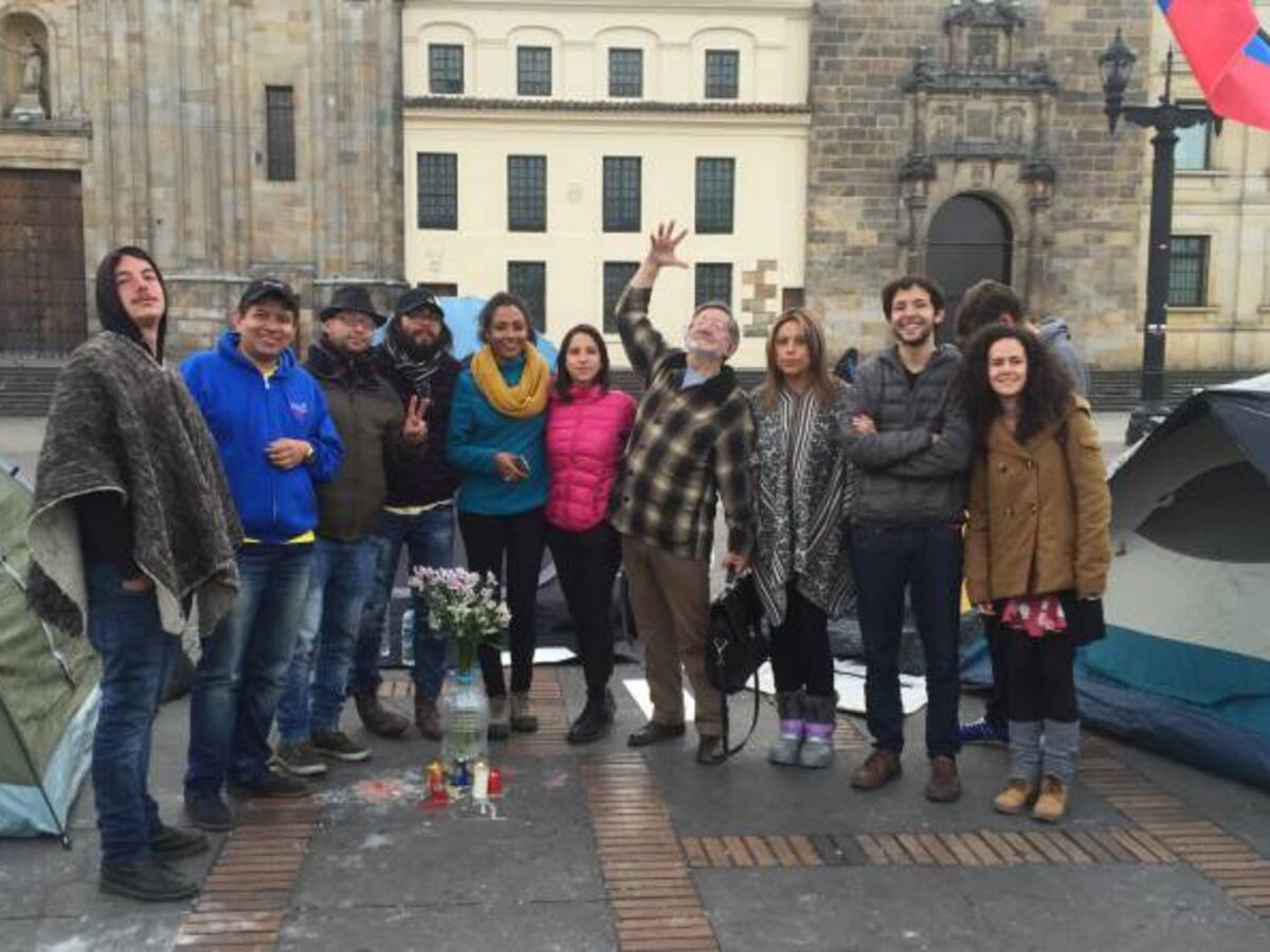 Júbilo y esperanza en la Plaza de Bolívar de Bogotá por Premio Nobel de Paz