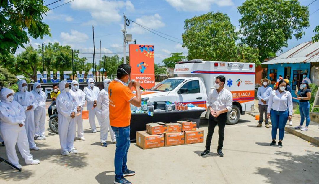 Entrega de ambulancias. 