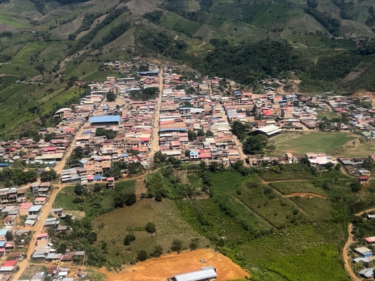 Ex viceministra de Defensa reconoce que operación para retomar El Plateado, Cauca, “está fracasando”