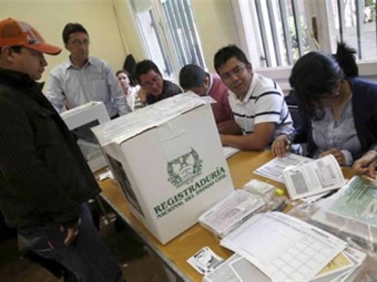 Partidos deben tener su propio censo: registrador nacional