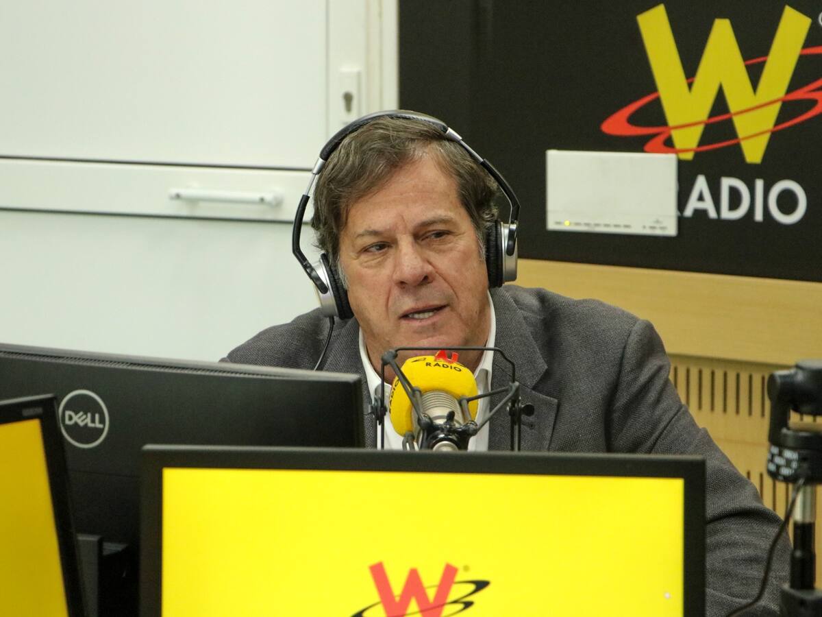 Roberto Pombo presenta su libro ‘Muebles viejos’