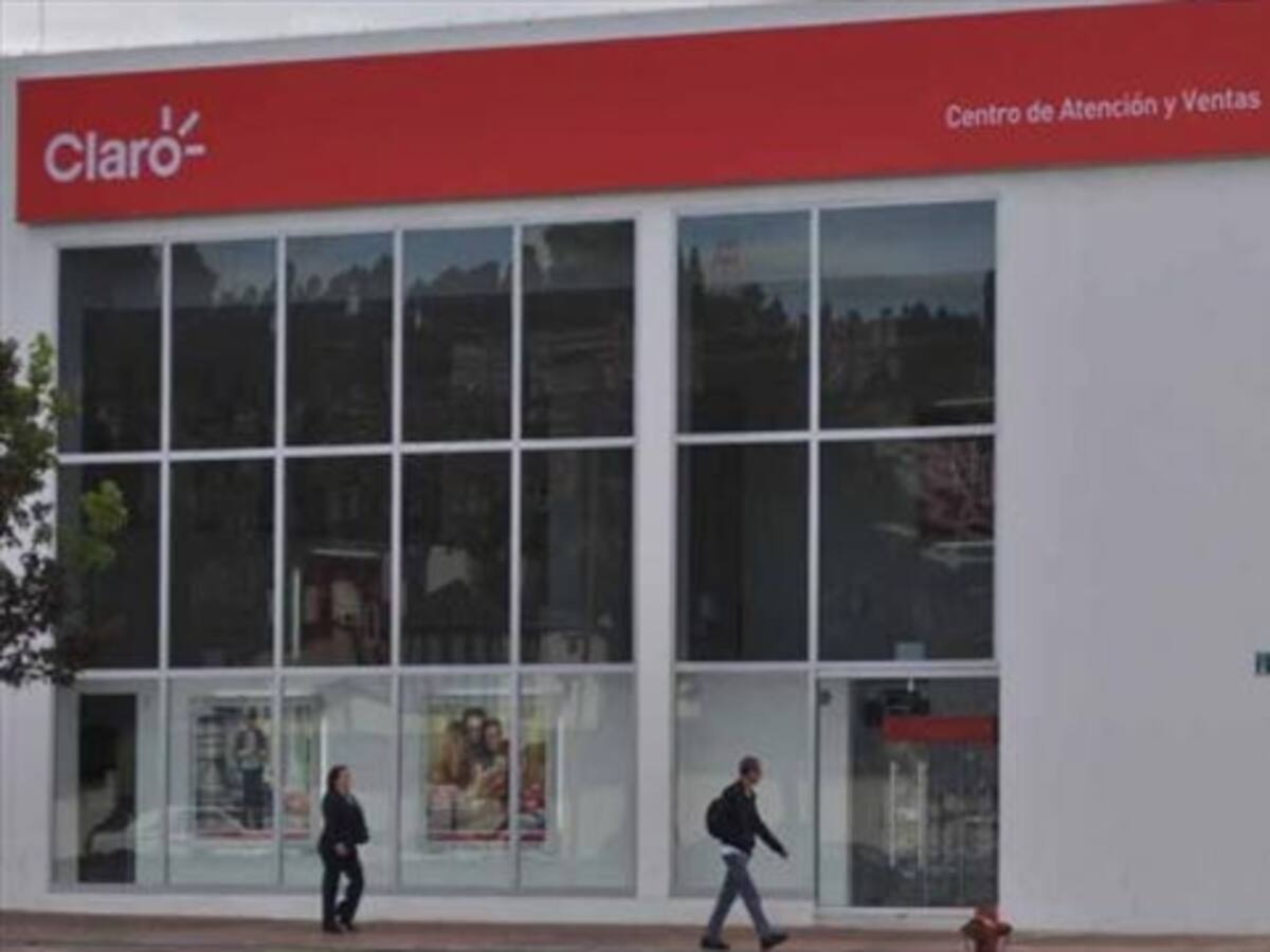 Claro deberá pagar millonaria deuda a ETB tras fallo de la Corte