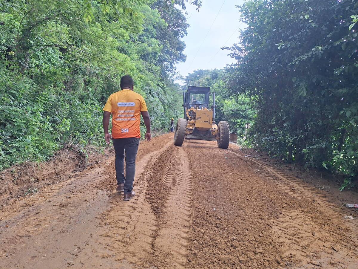 La economía local se reactiva al ritmo de obras para la comunidad en Santa Catalina, Bolívar