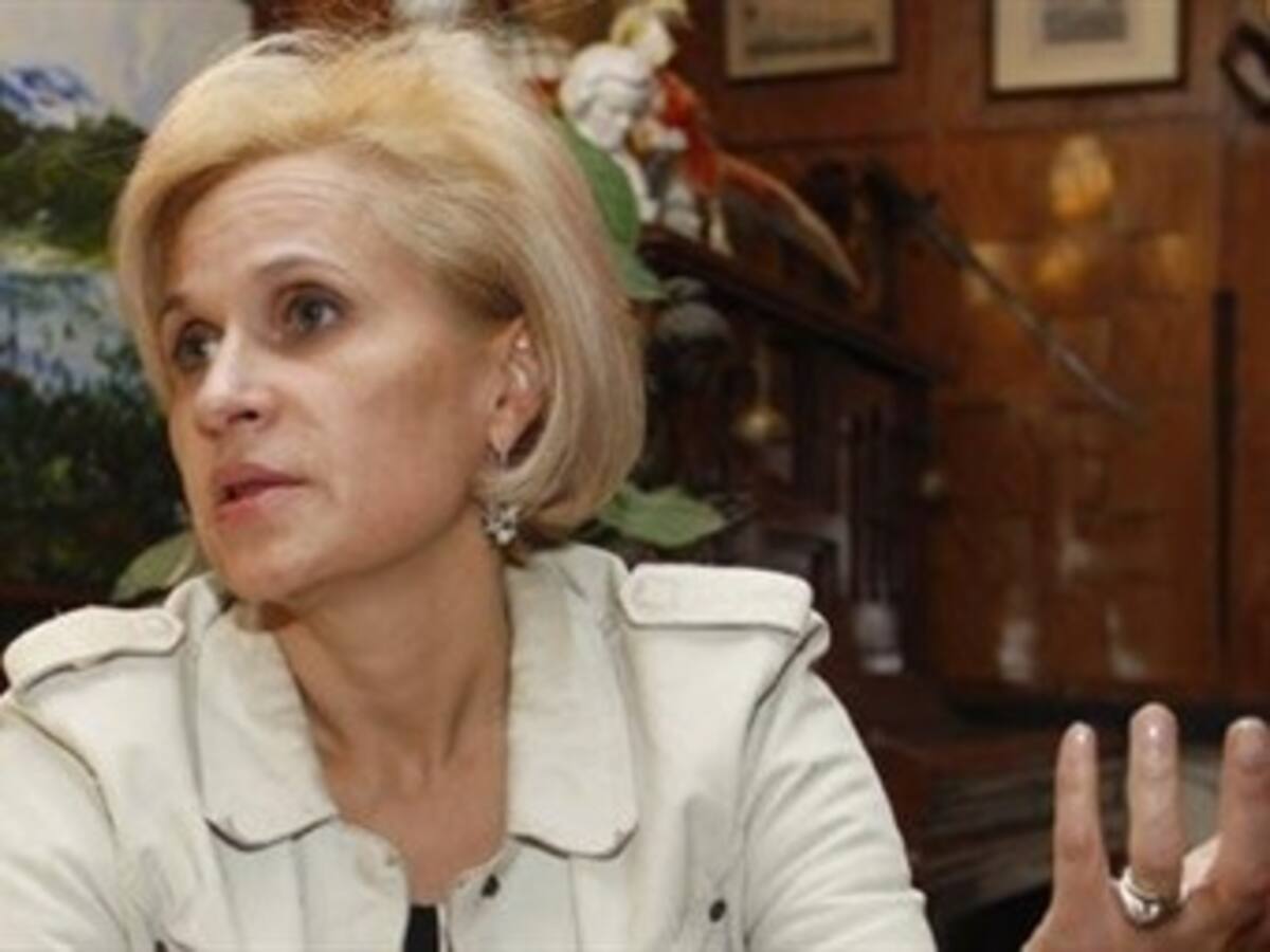 Procurador abre indagación preliminar a la contralora Sandra Morelli, por petición de ella
