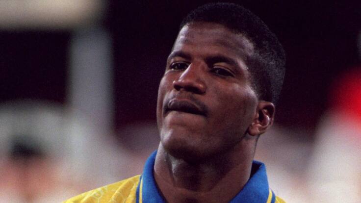 Hamilton Ricard abrió su divertido anecdotario del fútbol en El Alargue