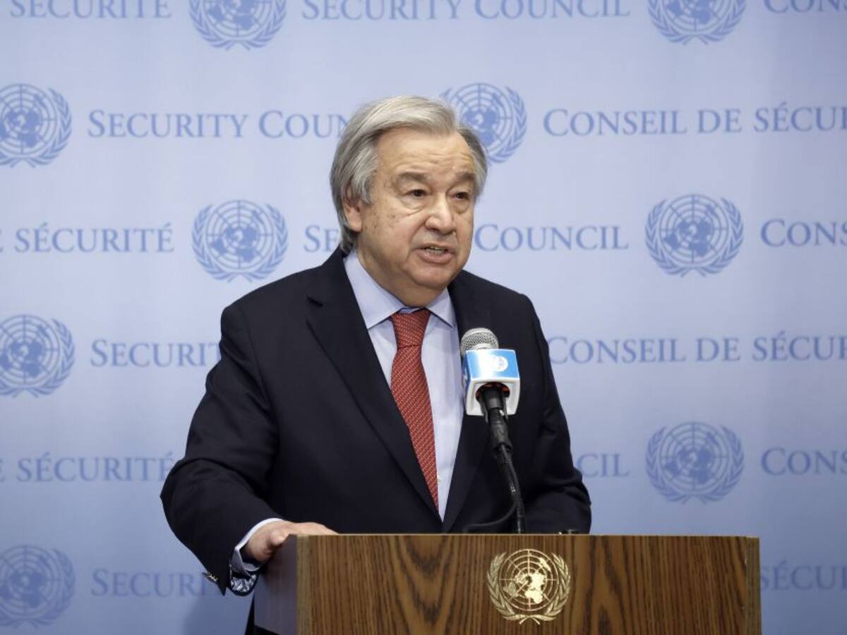 Secretario de la ONU está en Rusia y pide cese del fuego en Ucrania