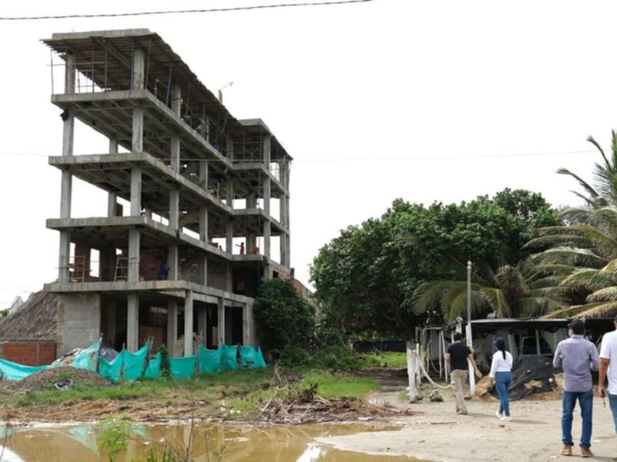 Cinco construcciones en La Boquilla con presuntas irregularidades