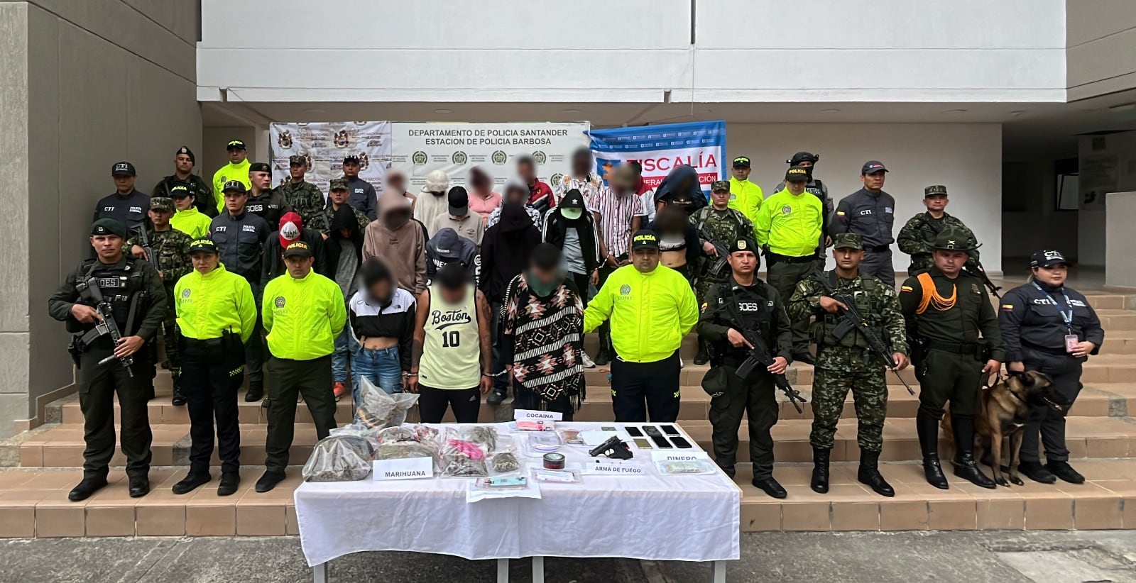 Capturan a 23 presuntos integrantes de ‘Los Necios’ tras 20 allanamientos en Santander. Foto: Suministrada. 