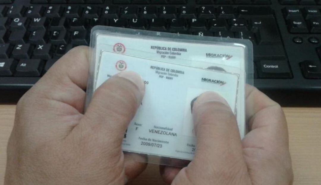 Extranjeros estarían falsificando documentos para acceder a vacunación